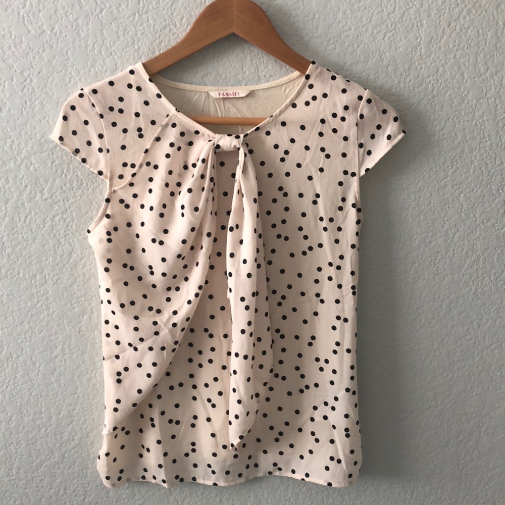 Camaieu Cream with Black Polka Dots Cap Sleeved Top Size S
